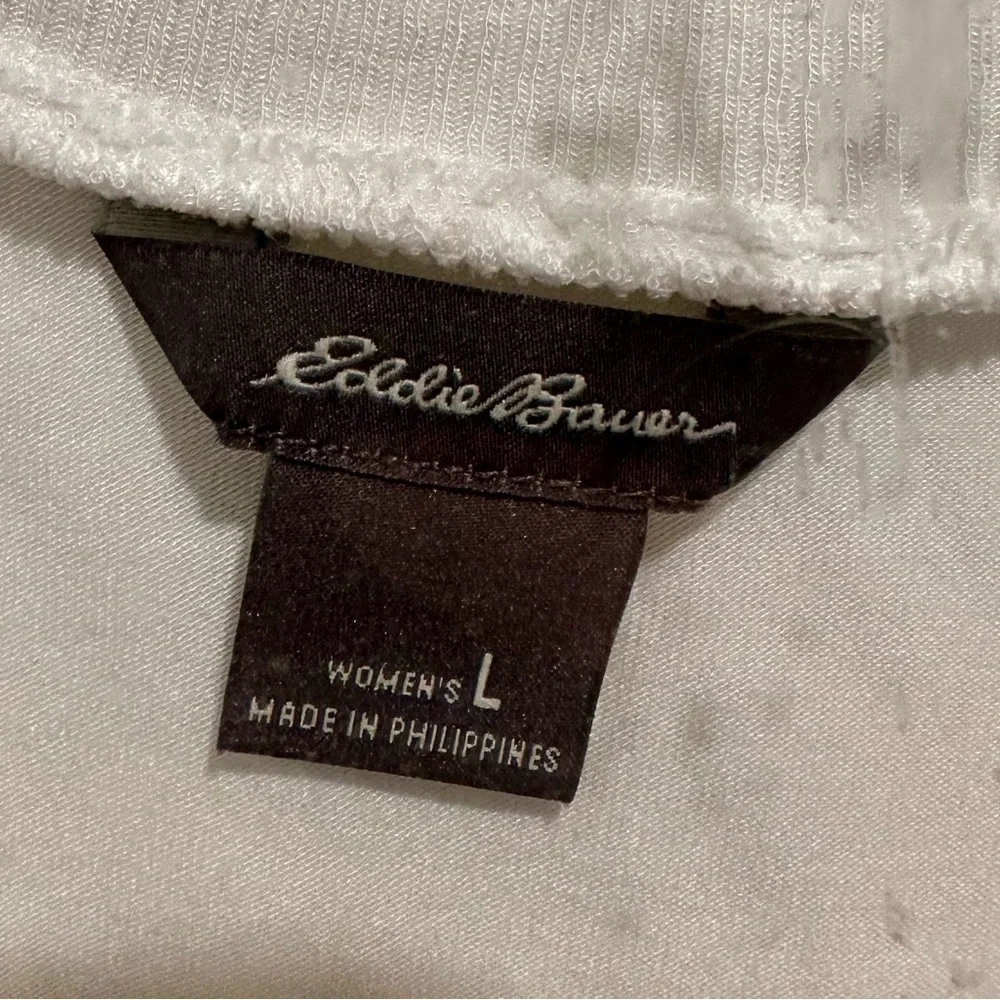 Eddie Bauer White twist front crew neck Women's Top - Picture 5 of 6